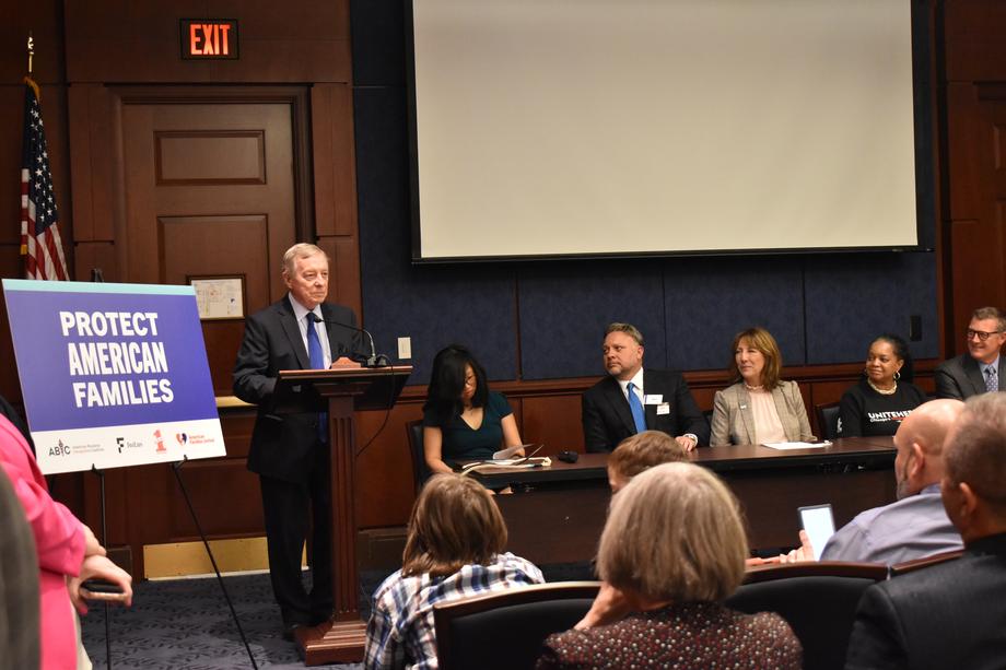 DURBIN JOINS COMMUNITY, BUSINESS, & LABOR ADVOCATES AT BRIEFING ON TAX CONTRIBUTIONS OF IMMIGRANT SPOUSES OF U.S. CITIZENS